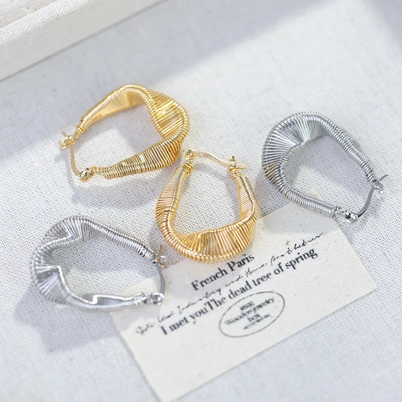 Geometric Twisted Metal Pierced Earrings for Women Gilrs Vintage Personality Gold Silver Color Party Earring 2024 New Jewelry